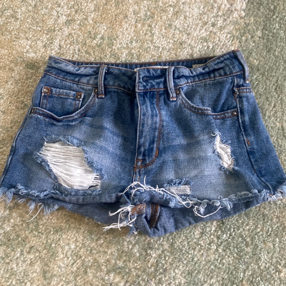 Bullhead high rise short size 3